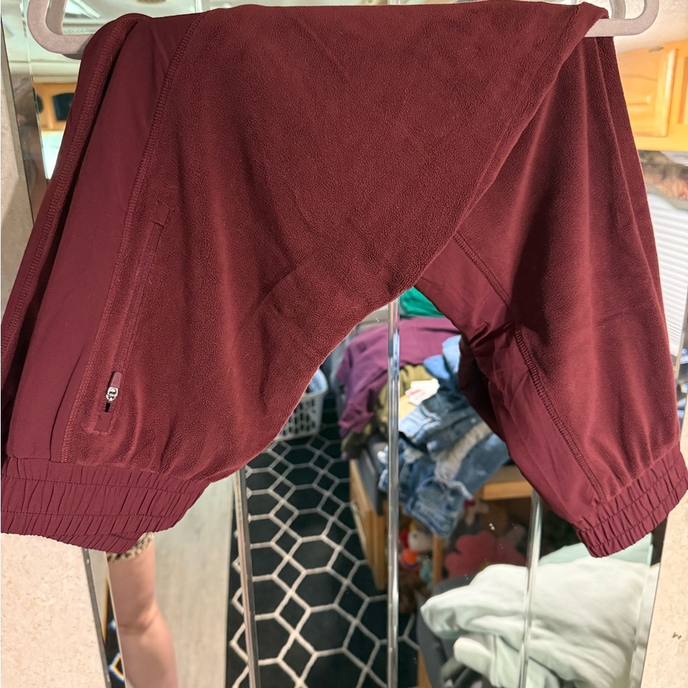 Zyia Burgundy jogger Pants Size Medium